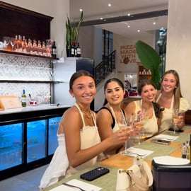 Corso di pasta fresca a Firenze con vino toscano illimitato