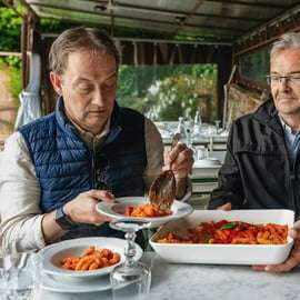 Da Firenze: tour in Vespa nella campagna toscana con degustazioni
