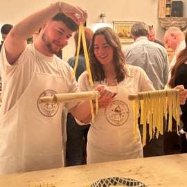 Corso di pasta fresca a Firenze in torre medievale