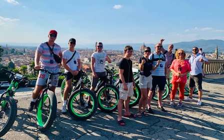 Firenze: Tour in E-Bike con Piazza Michelangelo