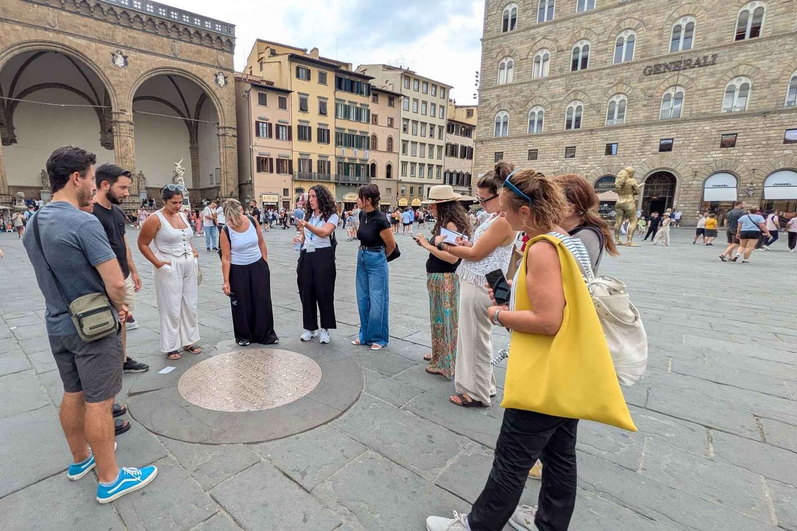 Tour a piedi "Crimini, omicidi e fantasmi di Firenze" con degustazioni