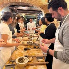 Firenze: lezione di cucina di pasta, ravioli e tiramisù vicino al Duomo