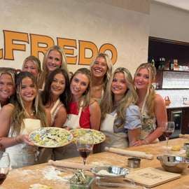 Corso di pasta fresca a Firenze con vino toscano illimitato