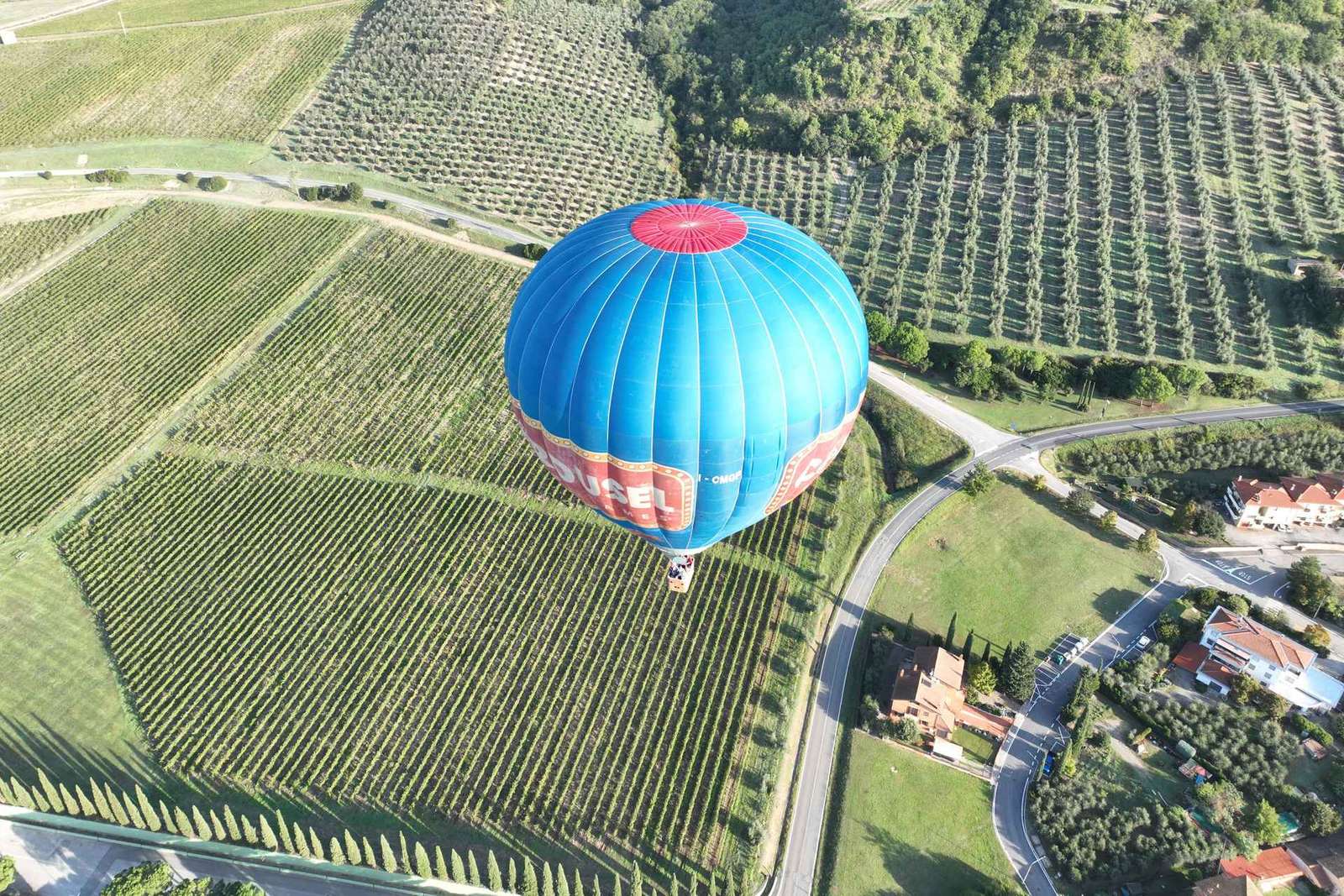 Volo in mongolfiera sul Chianti, con prosecco