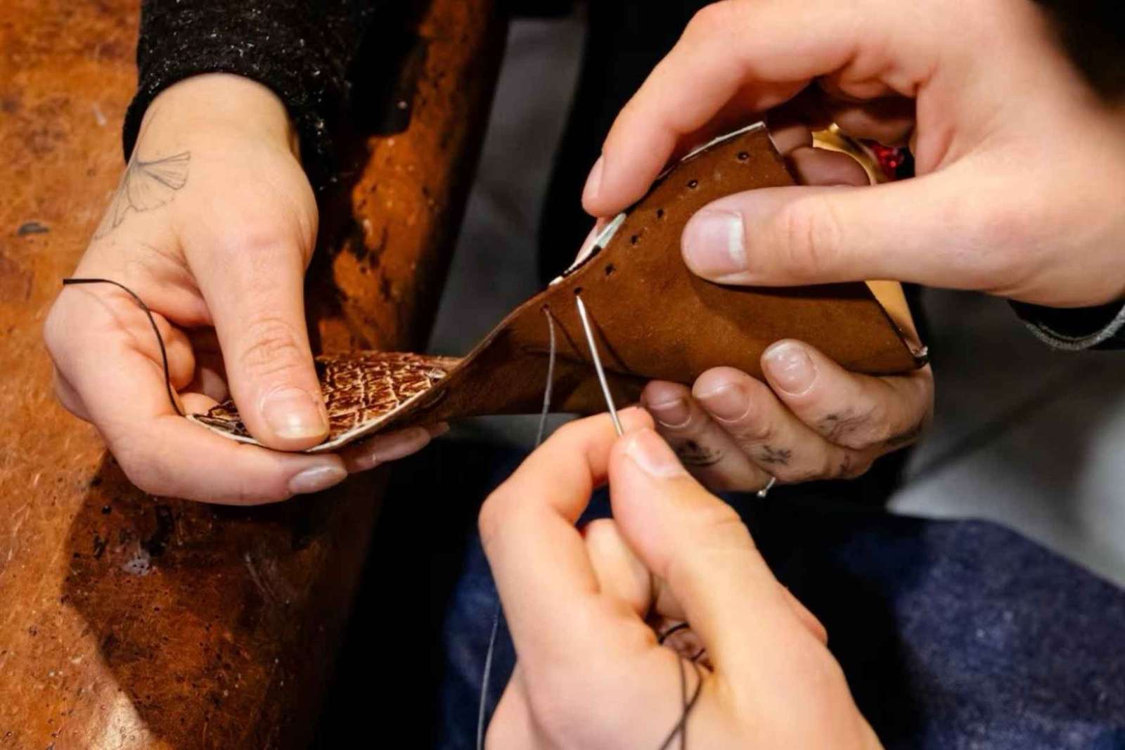 Firenze: laboratorio di 45 minuti per creare un portafoglio in pelle