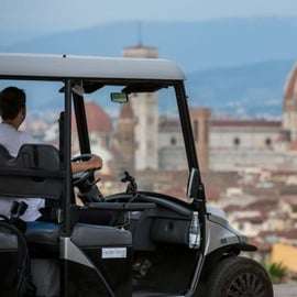 Tour privato di Firenze in golf cart con Piazzale Michelangelo