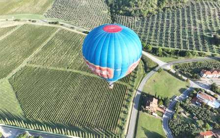 Volo in mongolfiera sul Chianti, con prosecco
