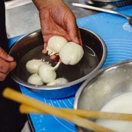 Firenze: laboratorio di mozzarella con degustazione di vini
