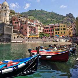 Da Firenze: Tour per piccoli gruppi di un giorno alle Cinque Terre e a Pisa