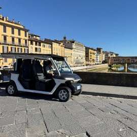 Tour privato in golf cart sulle colline di Firenze con autista